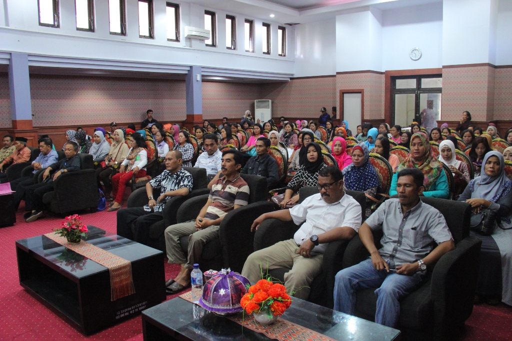 Tingkatkan Ekonomi Kreatif, Bupati Mamuju Ikutkan Warganya Pelatihan di LPTTG-Malindo