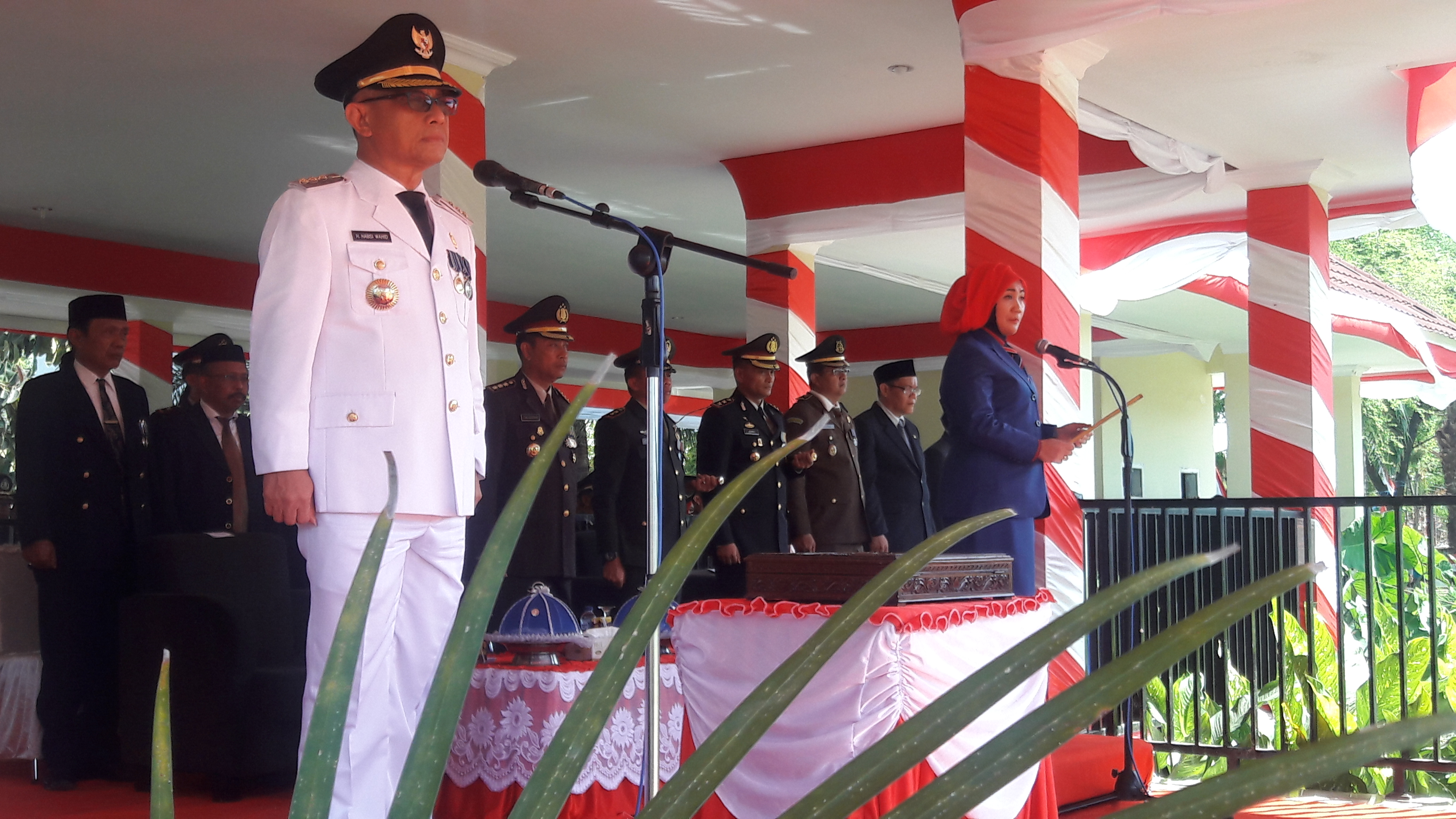 Perempuan Pertama Baca Proklamasi HUT RI ke 71