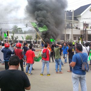 HMI Cabang Manakarra Kembali Turun Kejalan