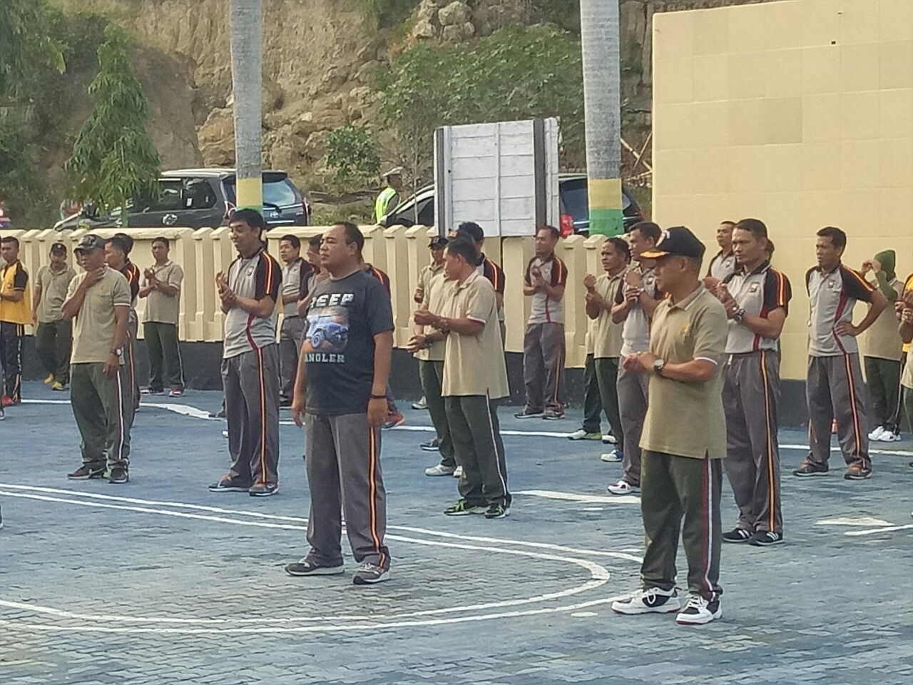 img_20161007_134021 KODIM , POLRES Majene Gelar Senam Bersama