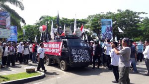 Aksi Damai Massa Ormas Islam di Mamuju