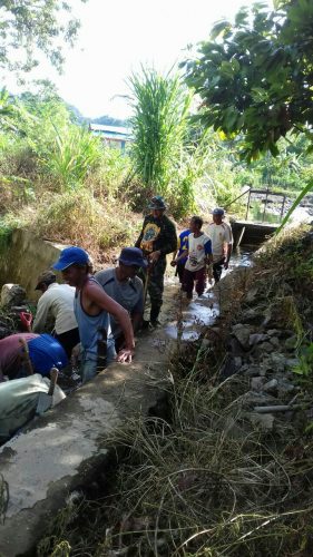 Bakti Sosial Koramil dan WargaTapalang