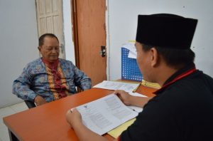 Koordinator DKPP Sulbar Dr. H. Sukaji, Ms Hadiri Panggilan Ombudsman Ombudsman Panggil DKPP, KPU Cabut Laporan