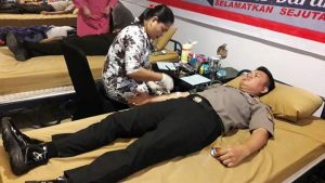FB_IMG_1499489889922 Bhakti Sosial Donor Darah Polres Mamuju