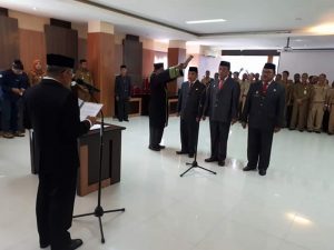 FB_IMG_1504608915624 4 Pejabat Eselon II Pemprov Sulbar Dilantik