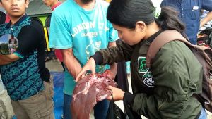 IMG-20170903-WA0057 Dinas Pertanian Matra Memastikan Daging Qurban Aman Dikonsumsi