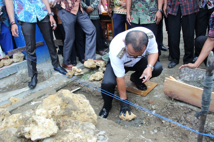 Bupati Mamuju Beri Nama  “Nurul Ilmu” Pembangunan Mushollah SMP N 1 Mamuju