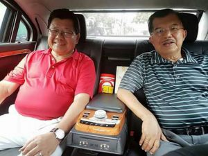 Wapres RI Ajak Anwar Adnan Saleh Liburan ke Bali