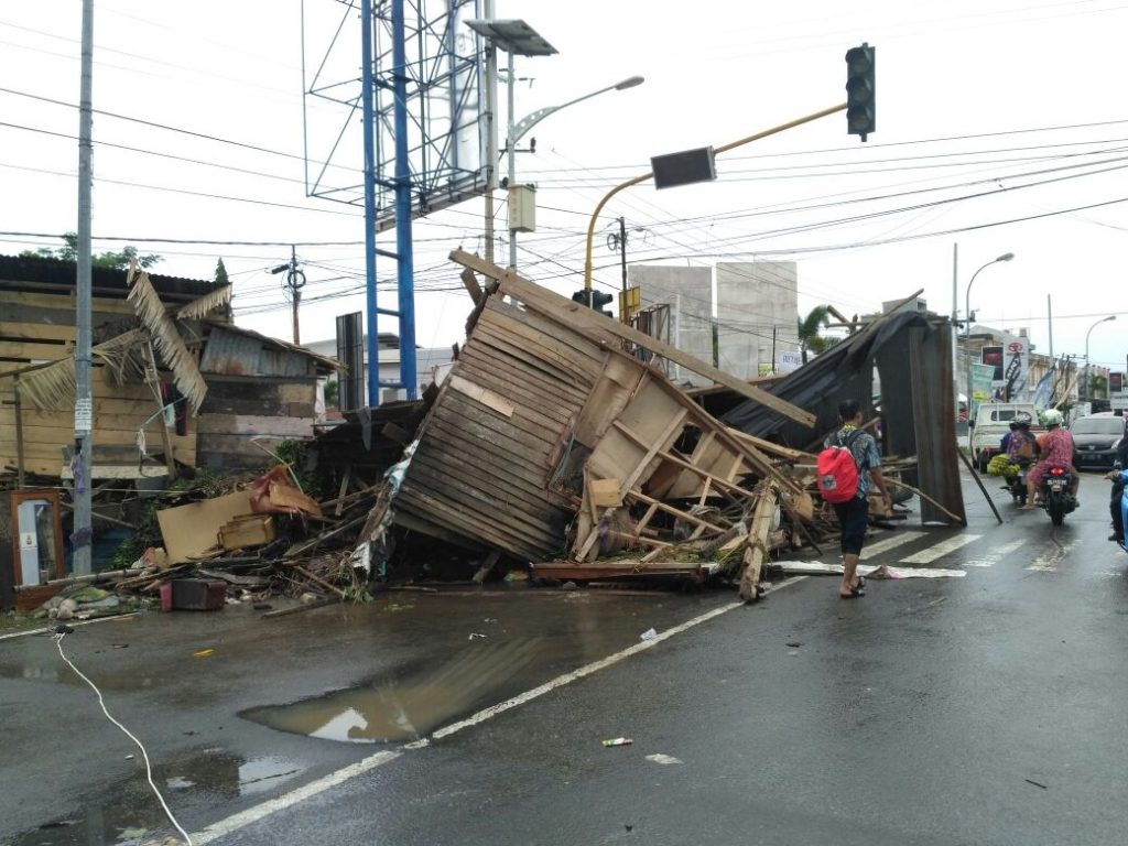 Hujan Deras Selama Beberapa Jam, Mamuju Kebanjiran