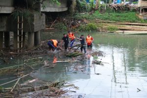Pasca Banjir, Pemkab Mamuju Bentuk Tim Terpadu Atasi Persoalan Sampah
