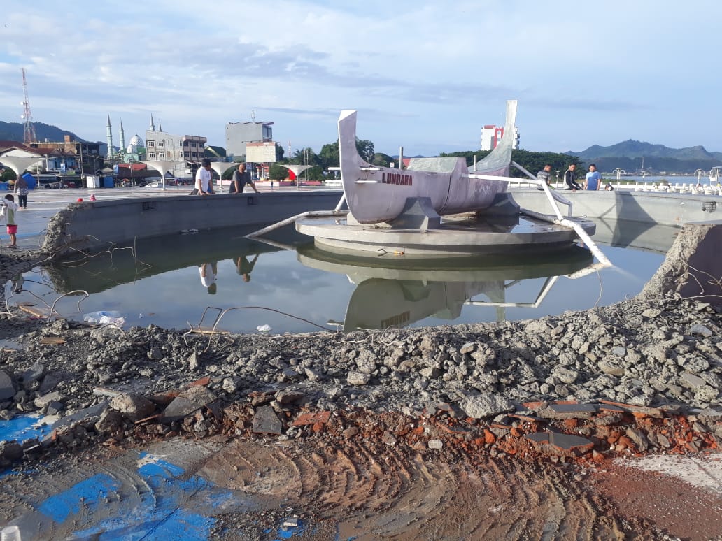 Legislator Tak Tahu Soal Pembongkaran di Anjungan Pantai Manakarra