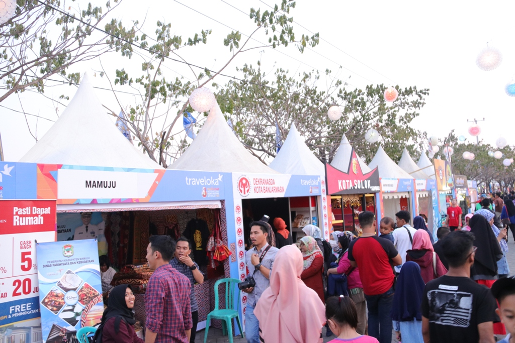 Pameran F8 Sekomandi Masih Menjadin Andalann