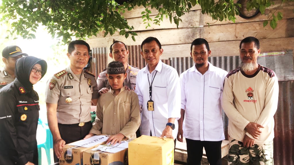 Polda Sulbar Sambangi Fahrul Anak Penghafal Qur'an