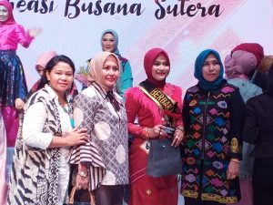 Bu Kasrem 142 Tataq Raih juara "Berbakat Terbaik" HUT Dekranasda Sulsel 2019.