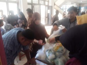 PT Taspen Kucurkan 430 Paket Sembako Murah Bagi ASN