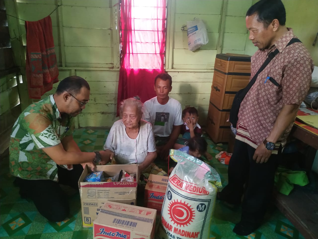 Keluarga Keberatan, Nenek Safia Viral Dianggap Terlantar