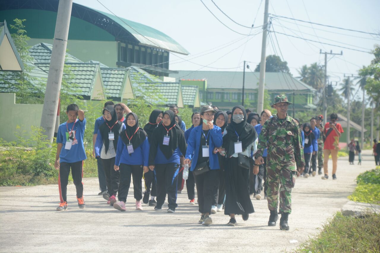 Mahasiswa Poltekkes Lakukan Masa Orientasi Di Makorem 142/Tatag