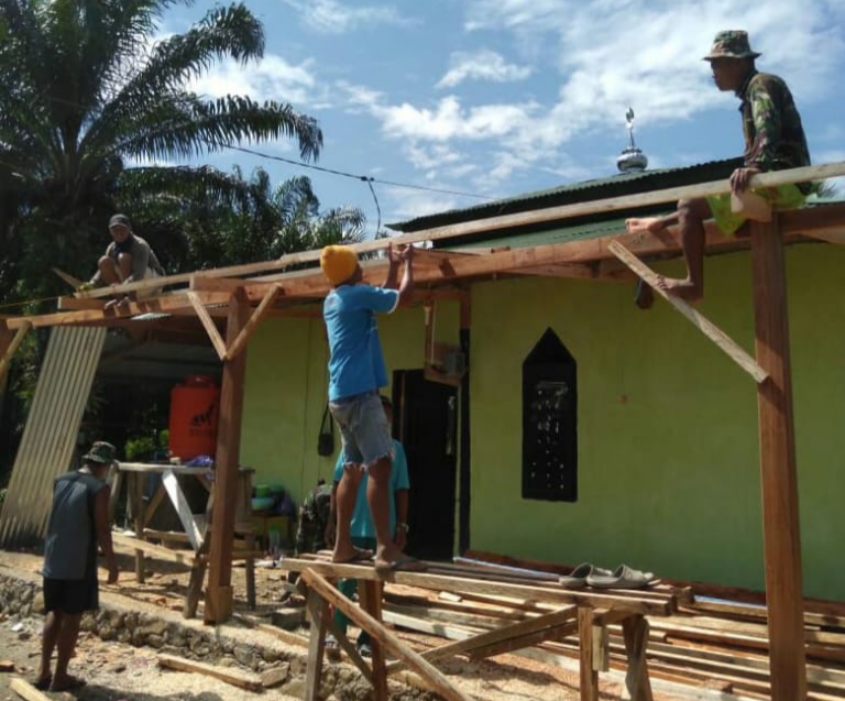 20191020_191650 Masuk Hari ke 18, TMMD Reguler Melanjutkan Renovasi Teras Masjid