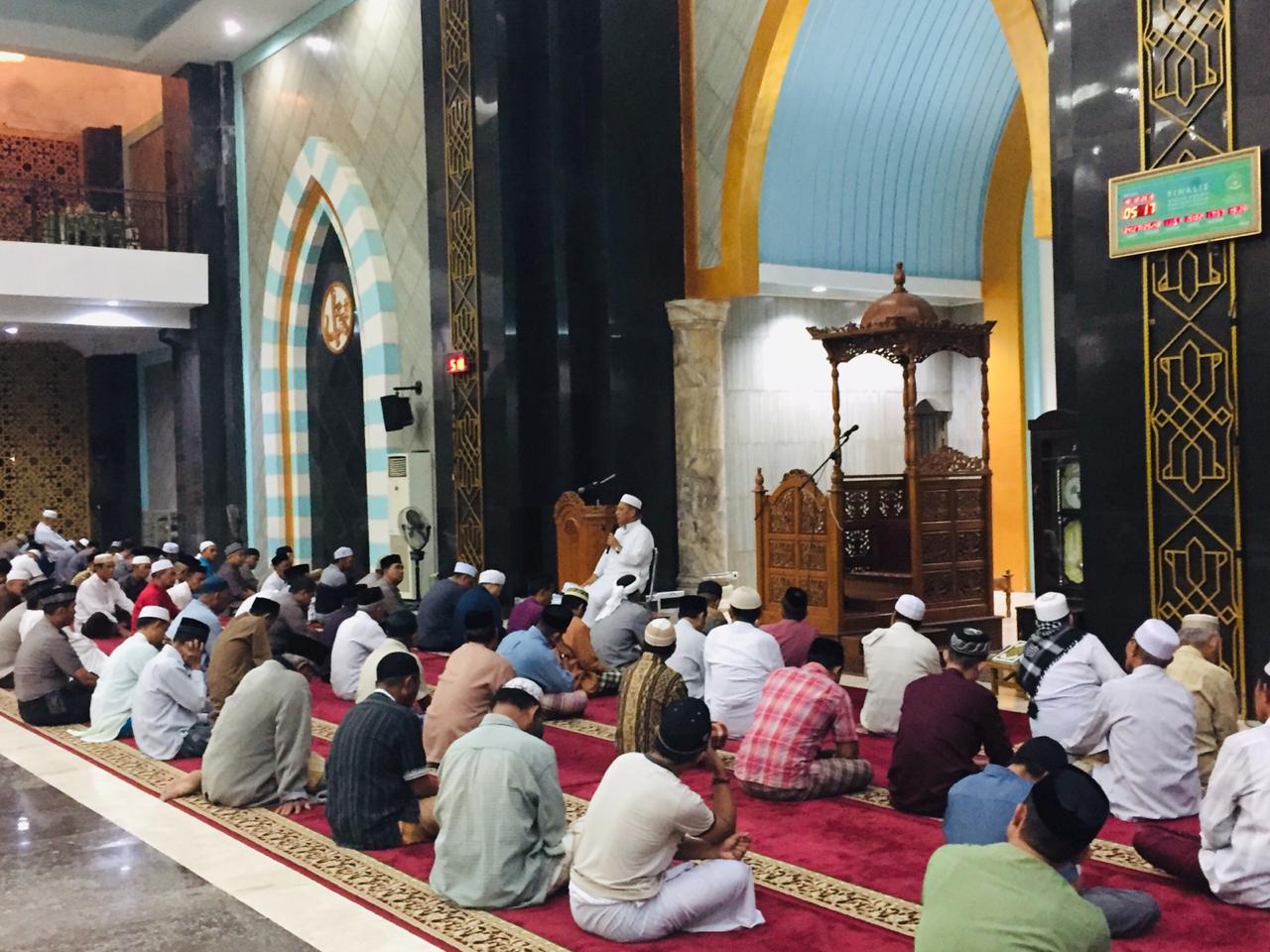 Subuh Keliling, Kapolda Sulbar di Masjid Syuhada Polman