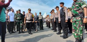Jelang Pelantikan Presiden RI, TNI, Polri dan Pemprov Sulbar Apel Bersama Jelang Pelantikan Presiden RI, TNI, Polri dan Pemprov Sulbar Apel Bersama