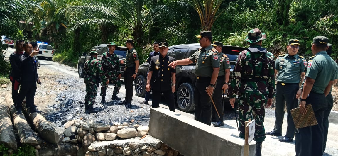 Pangdam XIV/Hasanuddin Resmi Menutup TMMD 106 di Sanjango.