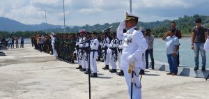 Lanal Mamuju Gelar Prosesi Tabur Bunga