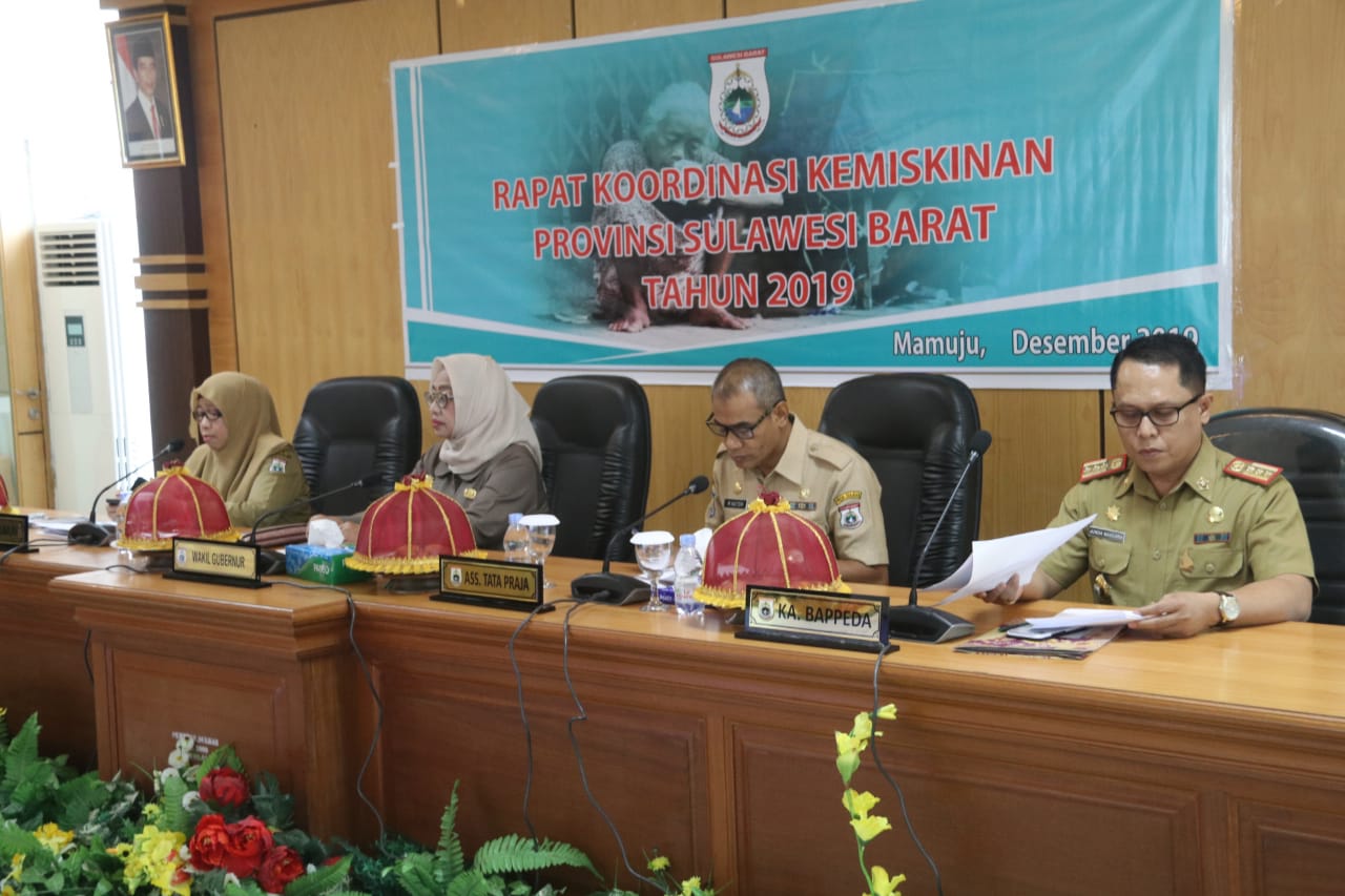 Enny Harap Kemiskinan Disulbar di Tuntaskan