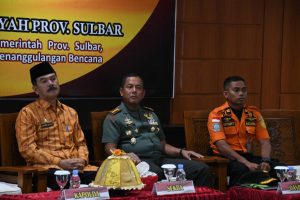 IMG-20200109-WA0030 Danrem 142/Tatag Hadiri Rakor Kesiap Siagaan Penanggulangan Bencana Alam