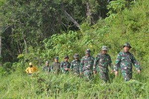 IMG-20200130-WA0075 Danrem 142/Tatag ikut kegiatan Minggu Militer bersama Prajurit.