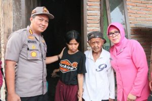 IMG_3805-1 Kapolresta Mamuju Sambangi Kaum Dhuafa