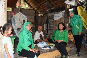 IMG-20200208-WA0019 Persit KCK Koorcab Rem 142 peduli terhadap sesama