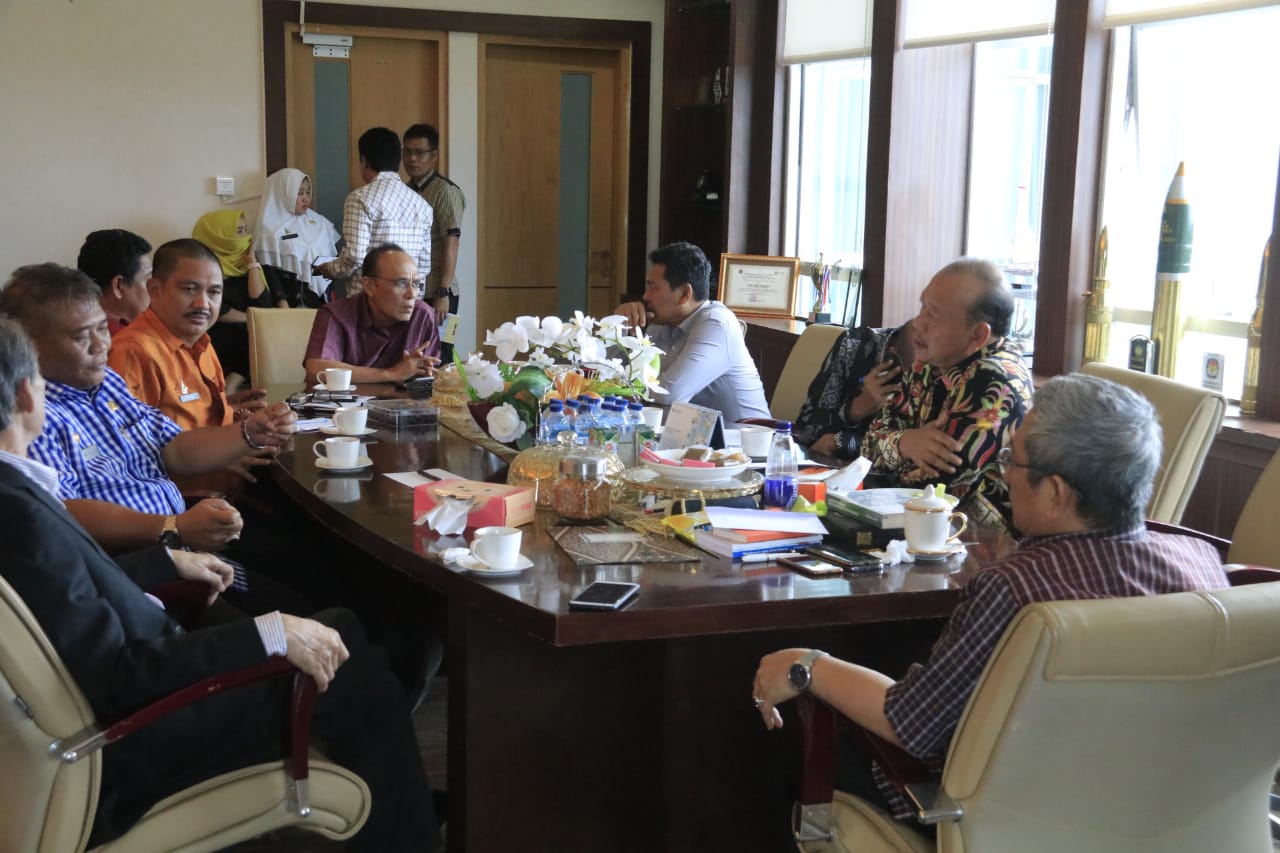 IMG-20200313-WA0021 Calon Investor Swedia Jajaki Pengembangan Teknologi Energi Terbarukan di Lahan Marjinal