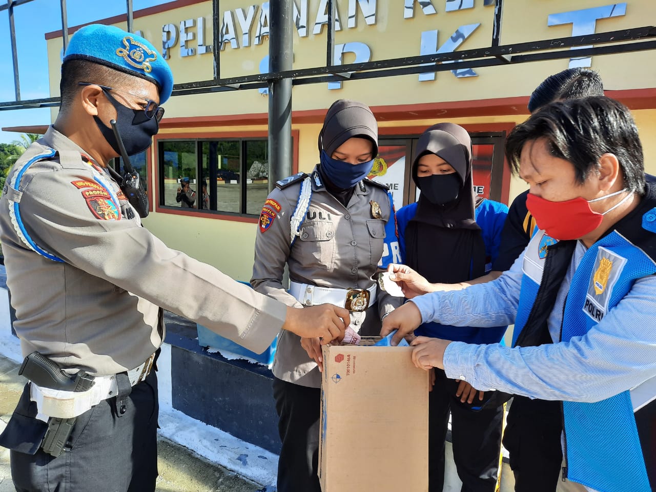 Sehari Sedekah Seribu , Polda Sulbar