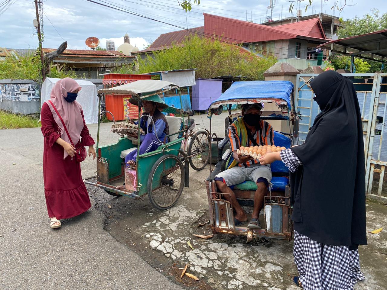 Berburu Berkah Ramadhan, Bhayangkari DTT Sulbar Berbagi Sembako