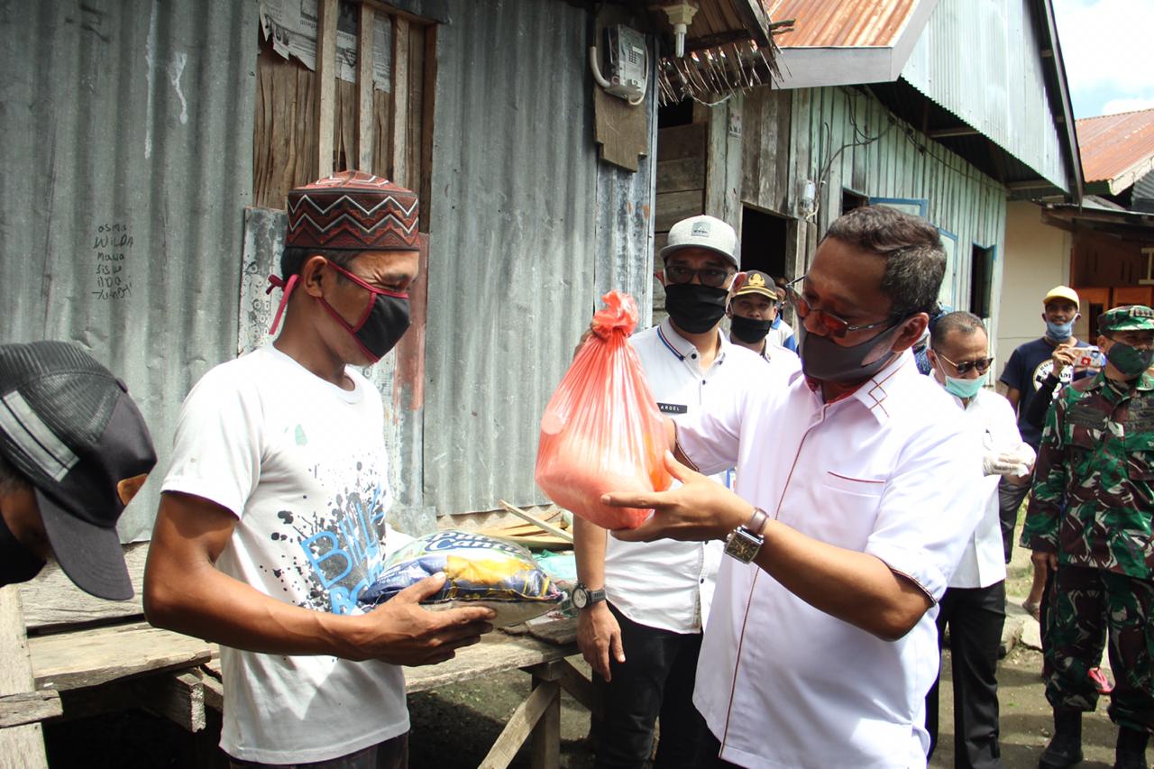 Pemkab Mamuju Salurkan Puluhan Ribu Paket Sembako