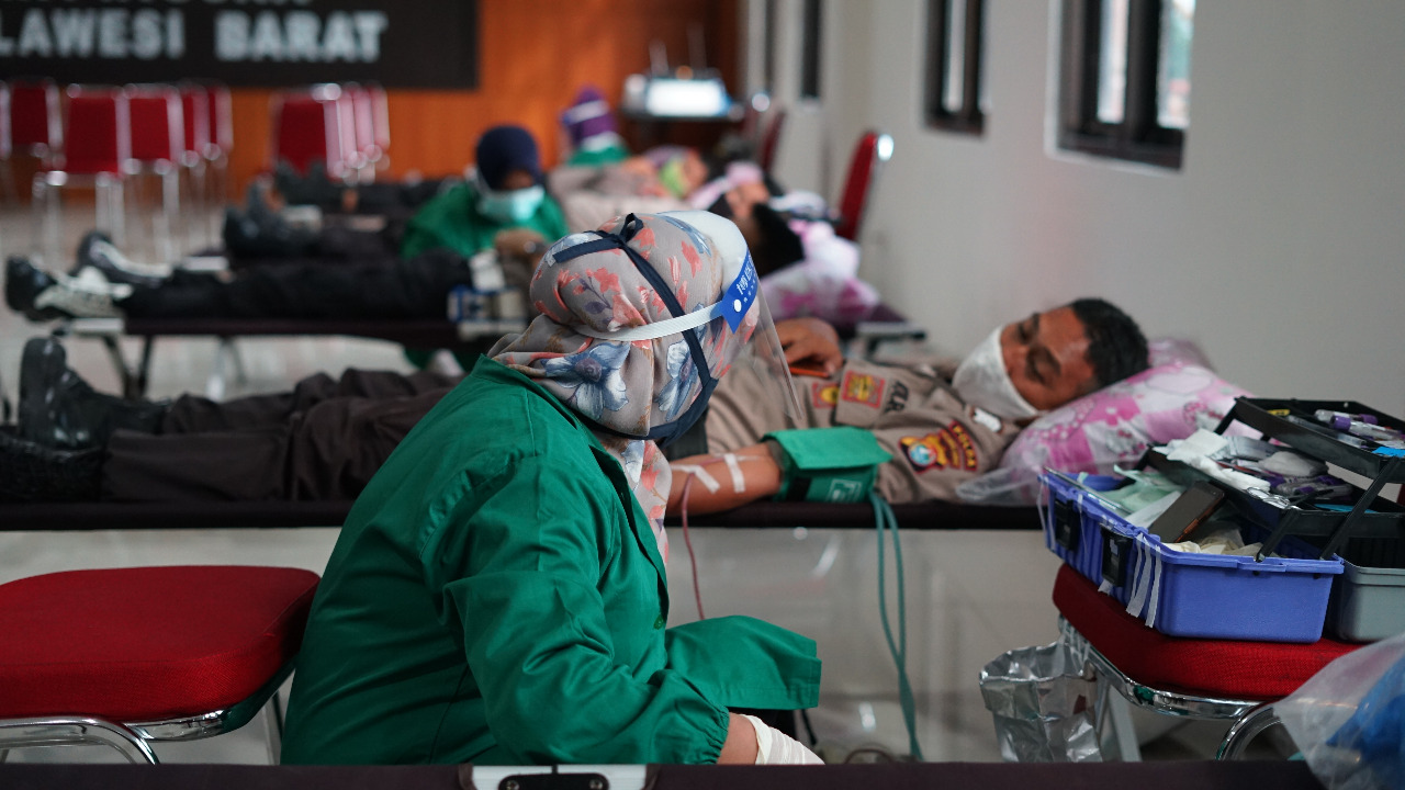 WhatsApp Image 2020-06-25 at 13.38.11 Polda Sulbar Gelar Donor Darah Sambut Hari Bhayangkara Ke-74