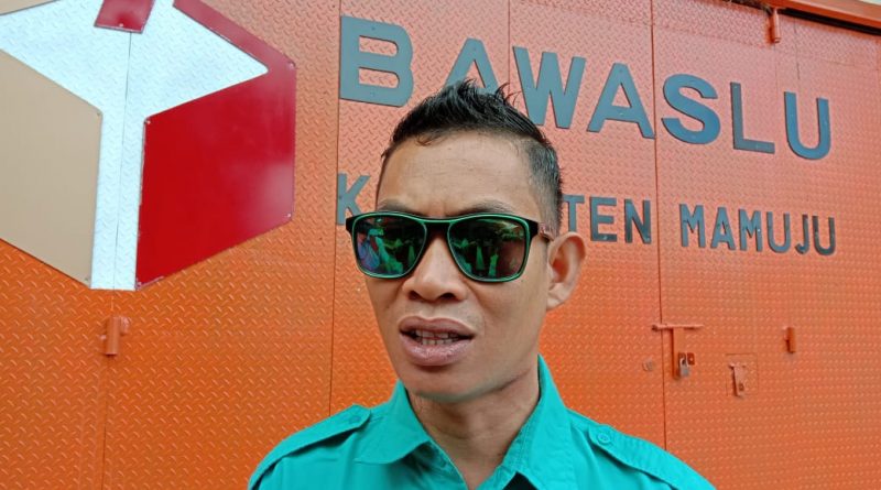 IMG-20200709-WA0033-800x445 Bawaslu Mamuju Proses Laporan TINA-ADO Terkait Camat Kalukku