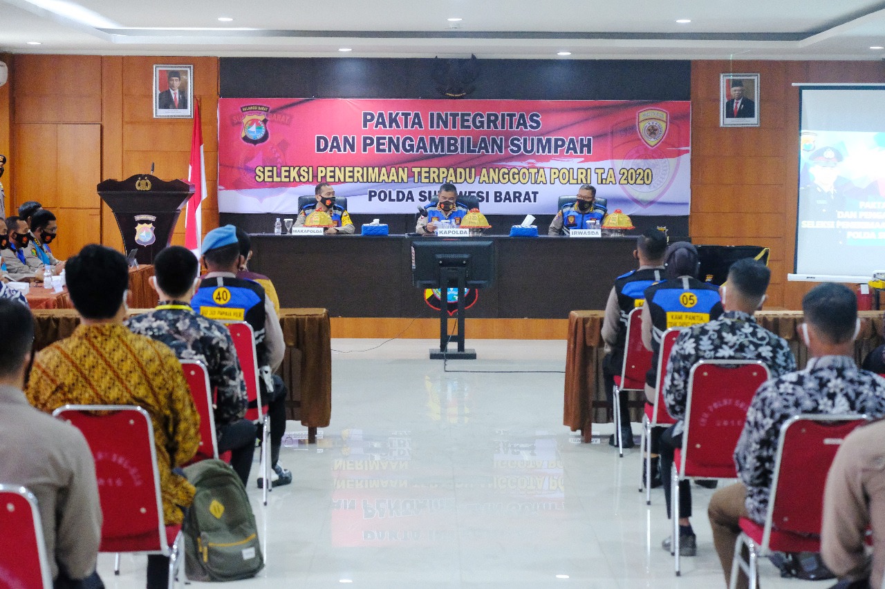 Kapolda Sulbar Pimpin Penandataganan Pakta Integritas Penerimaan Terpadu Anggota Polri