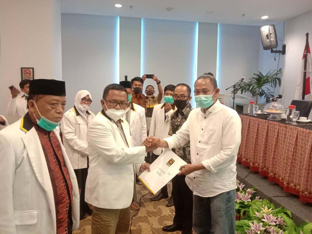 PKS Resmi Usung Sutinah-Ado di Pilkada Mamuju 2020