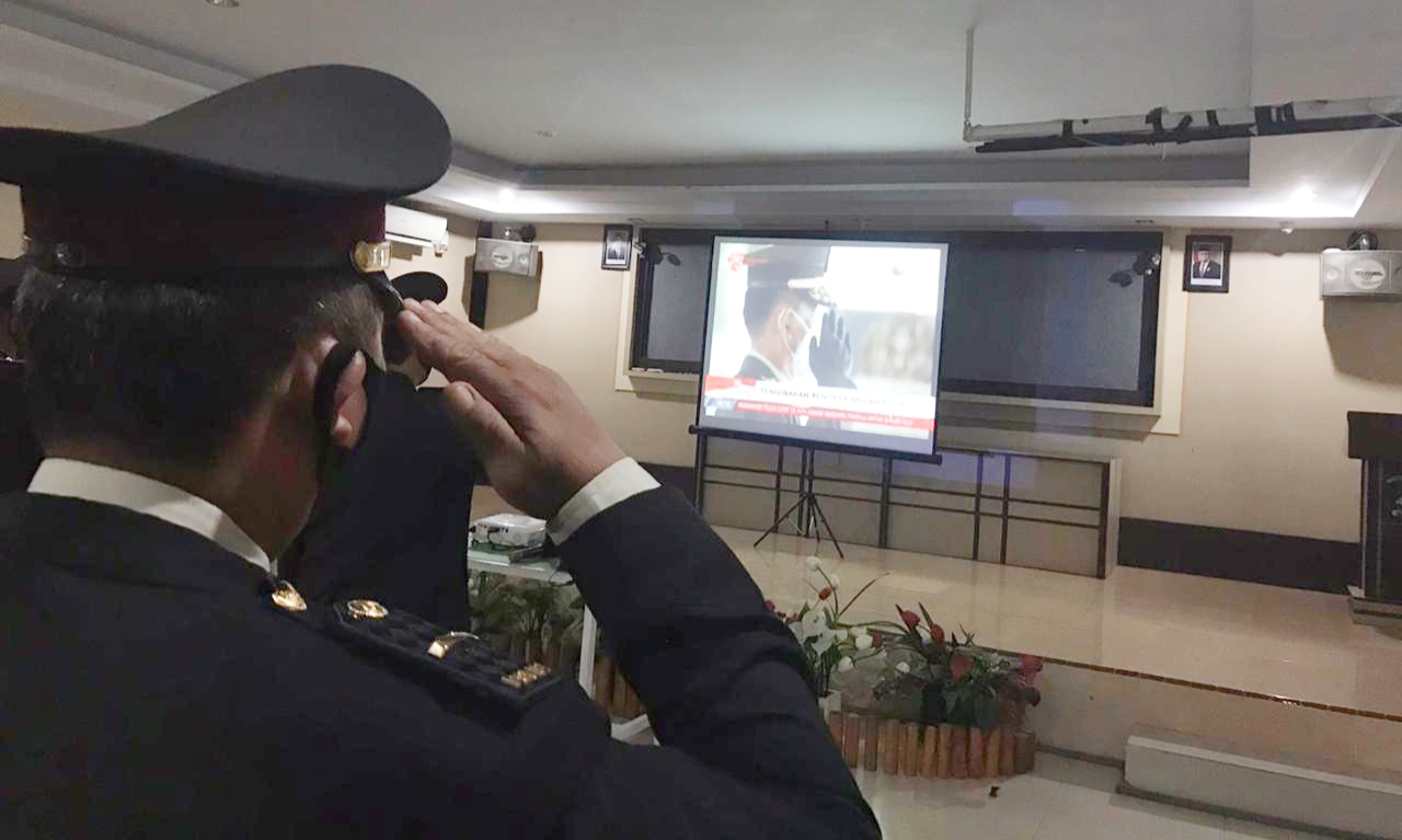 Polresta Mamuju Gelar Nobar Merdeka Detik-detik Proklamasi Kemerdekaan RI Ke-75