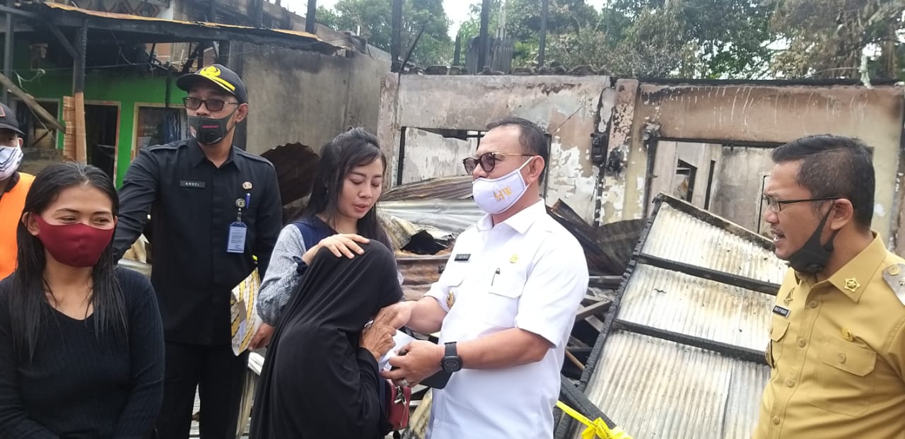 IMG-20200907-WA0032 Korban Kebakaran Mendapat Bantuan Pemda Mamuju