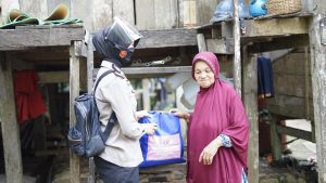 IMG-20201003-WA0036 Sungai dan Jalur terjal tidak Menyurutkan Semangat Bhayangkari Daerah Sulbar