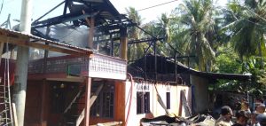 Kebakaran Hanguskan Sebuah Rumah di Teppo Majene