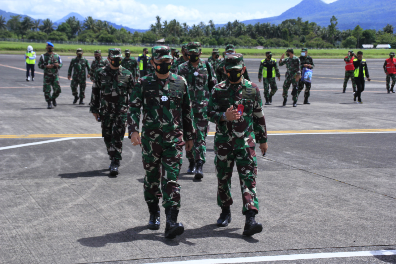 Wakil Kasau Inspeksi ke Lanud Sam Ratulangi Manado Wakil Kasau Inspeksi ke Lanud Sam Ratulangi Manado