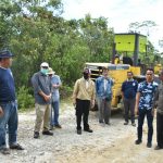 Gubernur Sulbar Tinjau Jalan Poros Nosu-Pana Gubernur Sulbar Tinjau Jalan Poros Nosu-Pana