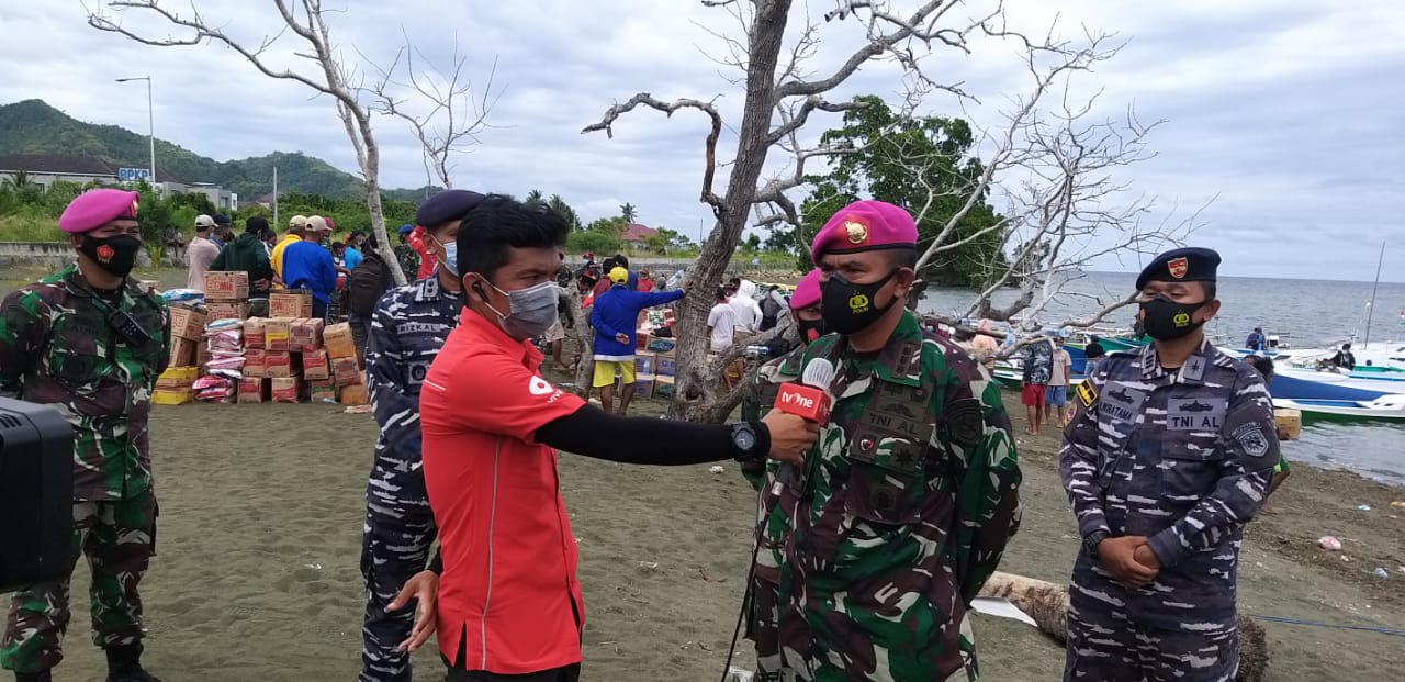 TNI AL Salurkan Bantuan Bagi Warga Pesisir