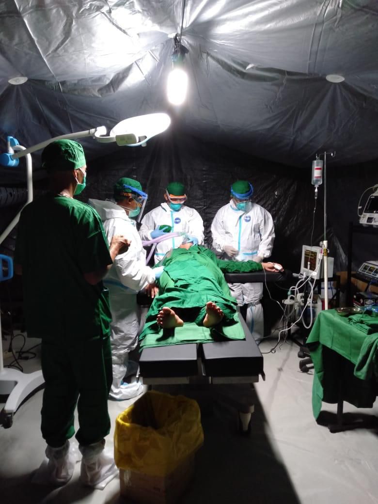 Operasi Bedah di Rumah Sakit Lapangan TNI AD Berjalan Lancar