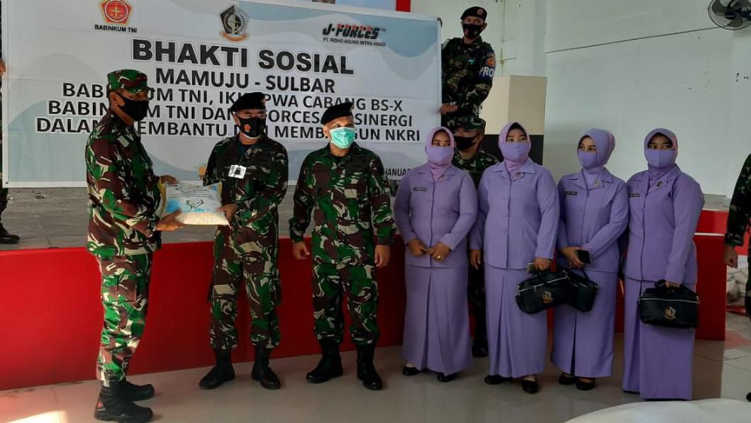 Babinkum TNI Kirim Bantuan ke Sulbar