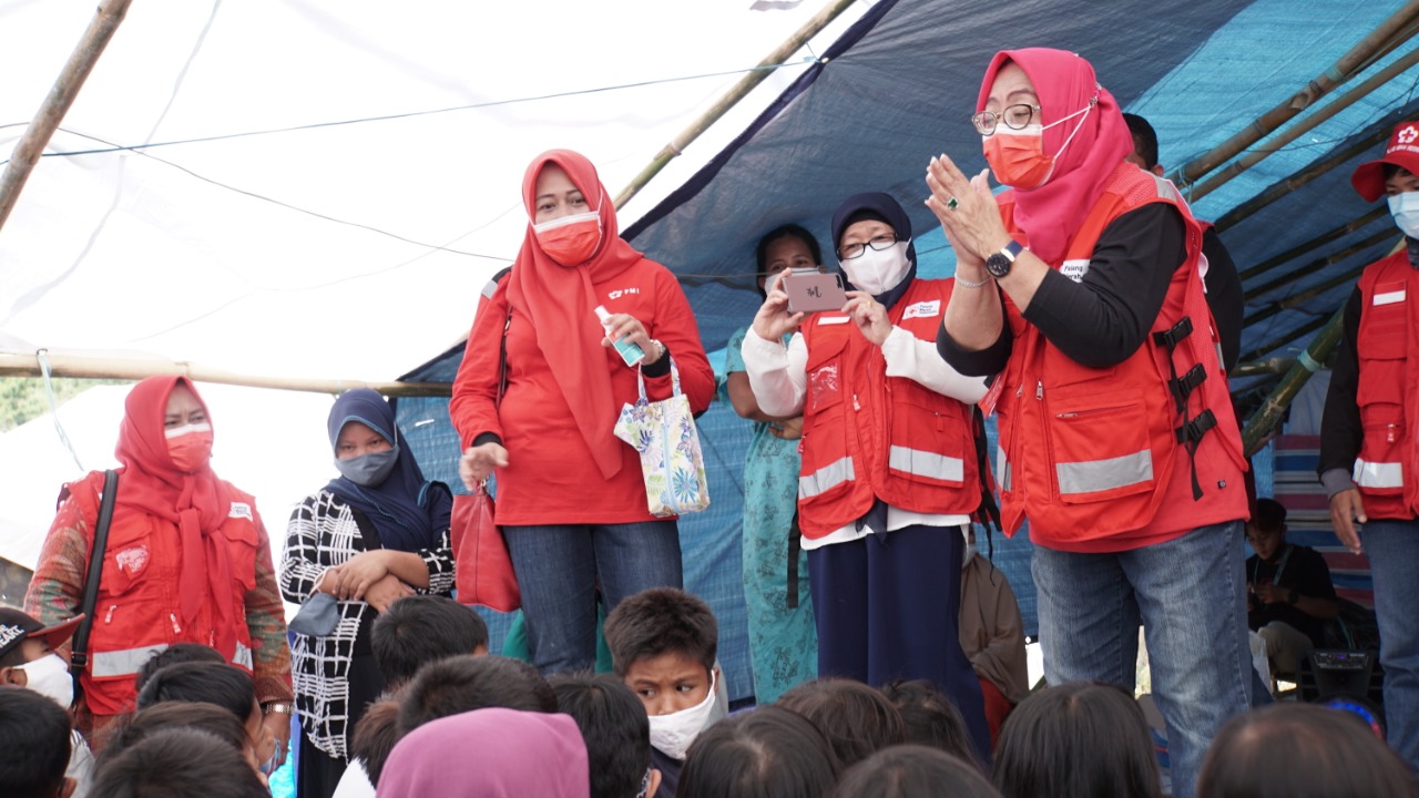 PMI Bakal Tetap Bantu Warga Terdampak Hingga Mei 2021.