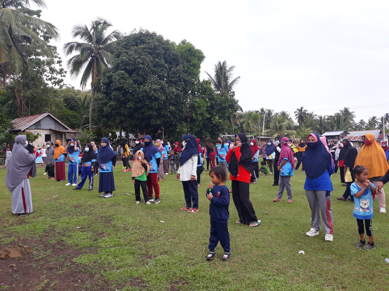 Berikan Dukungan Psikososial, Pokja Kesehatan Gelar Senam Sehat dan Pembagian Feminine Kit